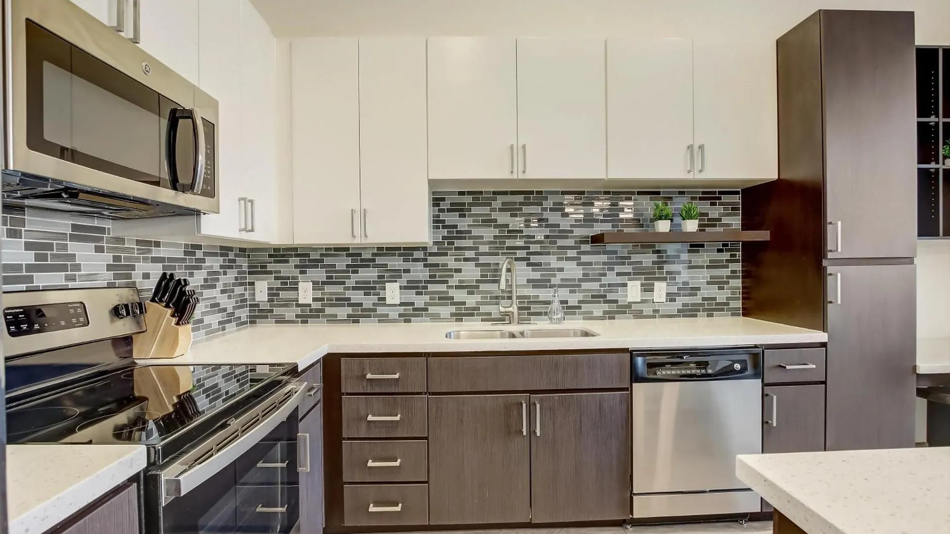 Apartment Two Modern Cozysuites At Town Lake Waterfront Tempe