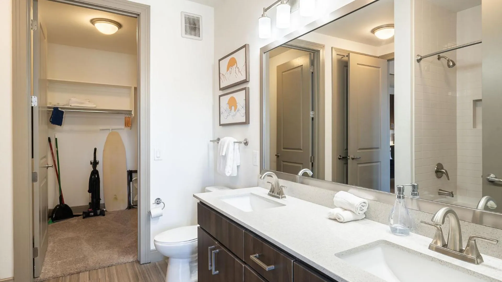 Two Modern Cozysuites At Town Lake Waterfront Tempe United States