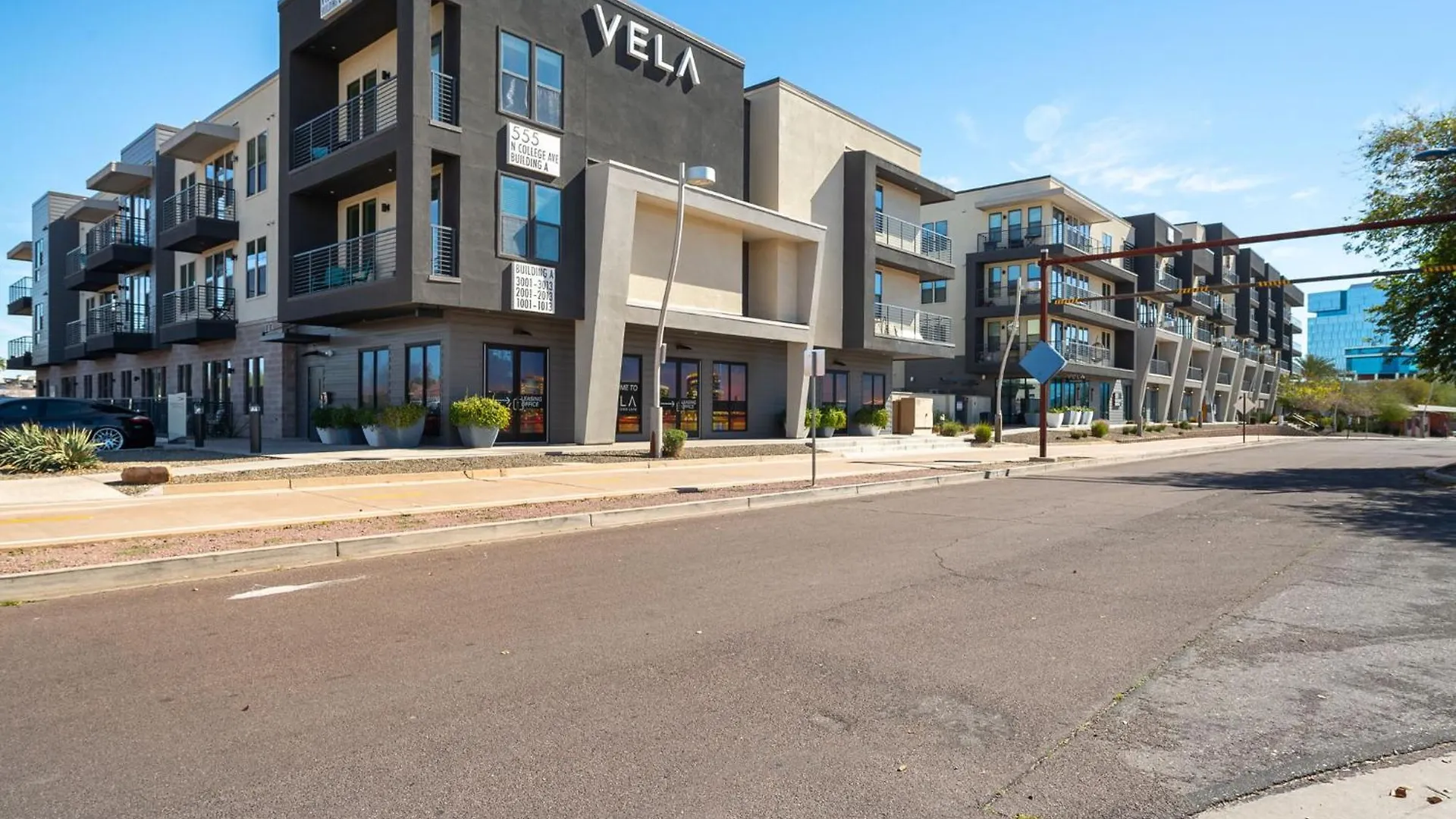 Two Modern Cozysuites At Town Lake Waterfront Tempe Apartment